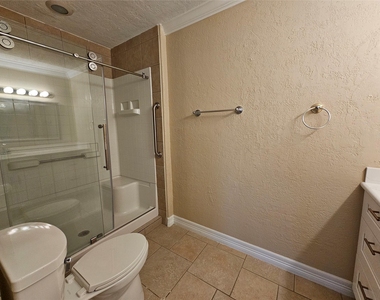 15575 Marina Drive - Photo Thumbnail 21