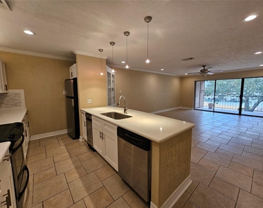 15575 Marina Drive - Photo Thumbnail 7