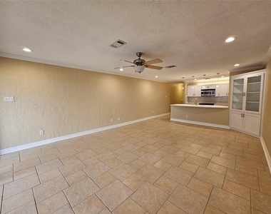 15575 Marina Drive - Photo Thumbnail 14
