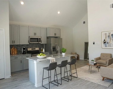 10088 Calandar - Photo Thumbnail 3