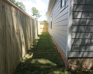 10088 Calandar - Photo Thumbnail 23