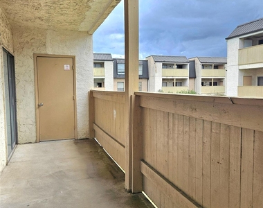 8421 Hearth Drive - Photo Thumbnail 22