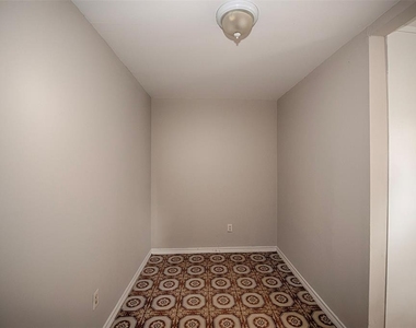 1211 1st Avenue N - Photo Thumbnail 10