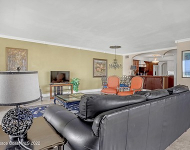1860 N Atlantic Avenue - Photo Thumbnail 8