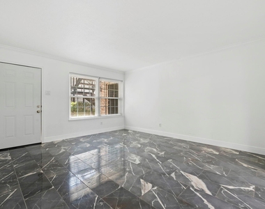 7900 Westheimer Road - Photo Thumbnail 7