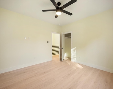 7125 England Street - Photo Thumbnail 13