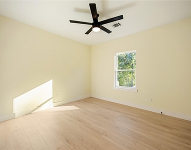 7125 England Street - Photo Thumbnail 14
