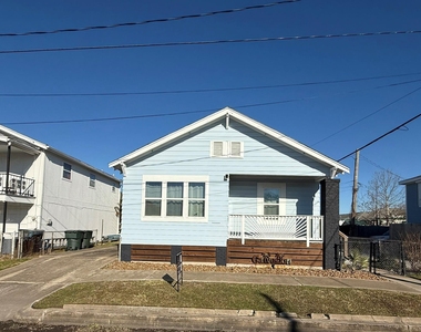 2312 37th Street - Photo Thumbnail 1