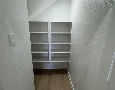 2978 Park Hill Lane - Photo Thumbnail 5