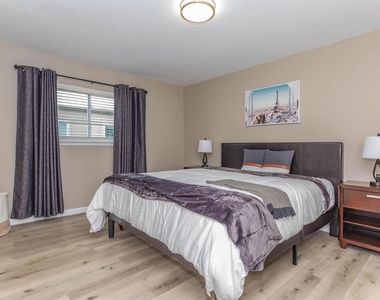 9707 N Timberside Drive - Photo Thumbnail 5