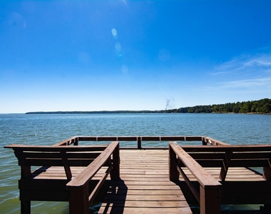 150 Edgewater Way - Photo Thumbnail 44
