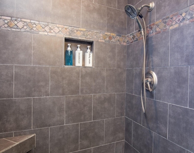 150 Edgewater Way - Photo Thumbnail 15