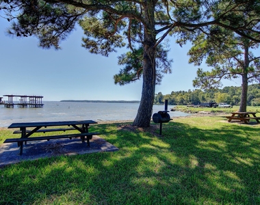 150 Edgewater Way - Photo Thumbnail 37