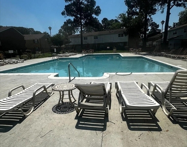 356 Cypresswood Ct - Photo Thumbnail 2