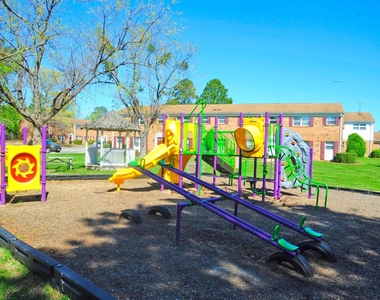 356 Cypresswood Ct - Photo Thumbnail 3