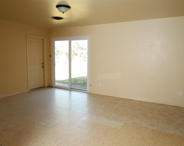 13207 Santa Teresa Road - Photo Thumbnail 7