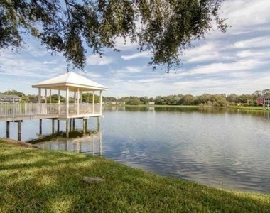803 Lake Haven Square - Photo Thumbnail 2