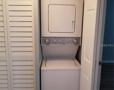 803 Lake Haven Square - Photo Thumbnail 12