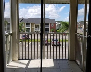 803 Lake Haven Square - Photo Thumbnail 6