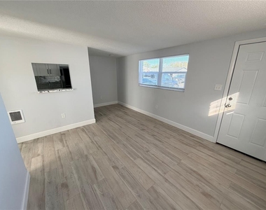 1101 E 140th Avenue - Photo Thumbnail 3