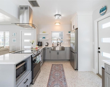 1473 Durling Drive S - Photo Thumbnail 9