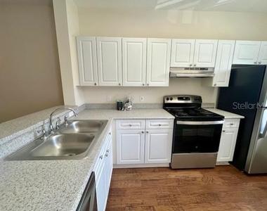 720 Celebration Avenue - Photo Thumbnail 3