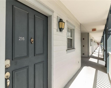 720 Celebration Avenue - Photo Thumbnail 2