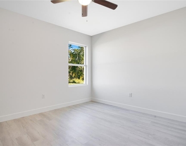 9416 Anita Avenue - Photo Thumbnail 8