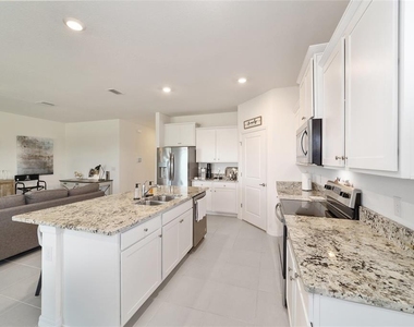 5252 Nw 46th Lane Road - Photo Thumbnail 18