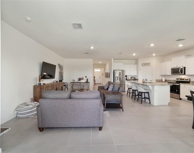 5252 Nw 46th Lane Road - Photo Thumbnail 11