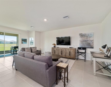 5252 Nw 46th Lane Road - Photo Thumbnail 8
