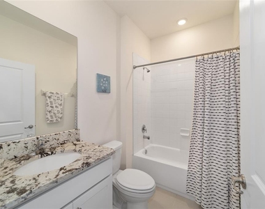 5252 Nw 46th Lane Road - Photo Thumbnail 36