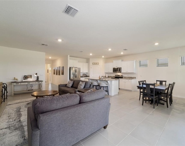 5252 Nw 46th Lane Road - Photo Thumbnail 12