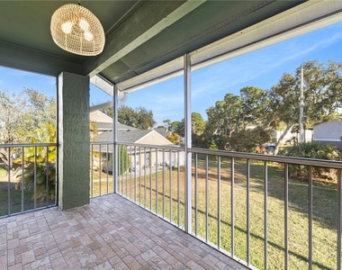 5606 Blue Shadows Court - Photo Thumbnail 16