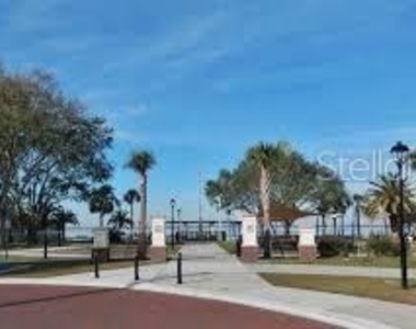 1147 E Mcdonald Avenue - Photo Thumbnail 11