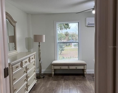 1147 E Mcdonald Avenue - Photo Thumbnail 6
