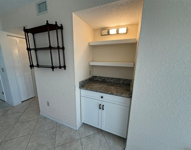 175 Kings Highway - Photo Thumbnail 7