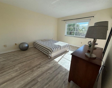 175 Kings Highway - Photo Thumbnail 10