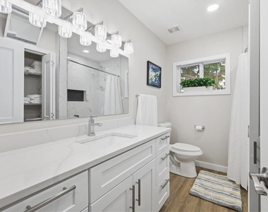 5247 Carmilfra Drive - Photo Thumbnail 24