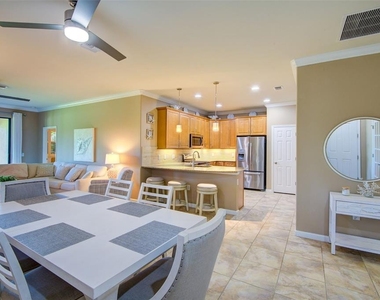 12232 Marsh Pointe Road - Photo Thumbnail 4