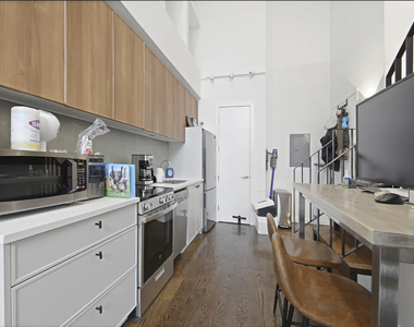 179 North 7th Street - Photo Thumbnail 2