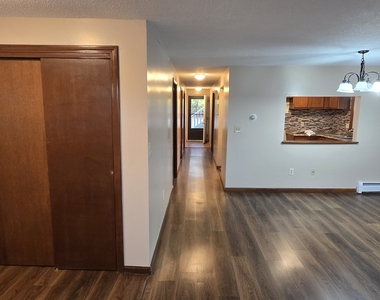2319 Main Street - Photo Thumbnail 2