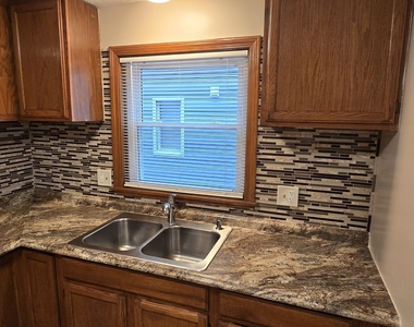 2319 Main Street - Photo Thumbnail 1