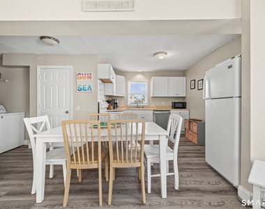 116 College Place - Photo Thumbnail 3