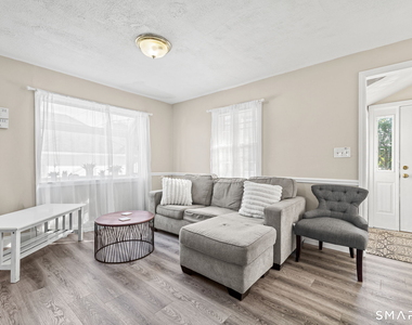 116 College Place - Photo Thumbnail 1
