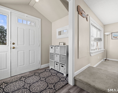 116 College Place - Photo Thumbnail 11