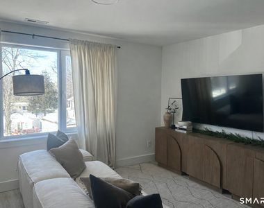 211 Ferry Boulevard - Photo Thumbnail 11