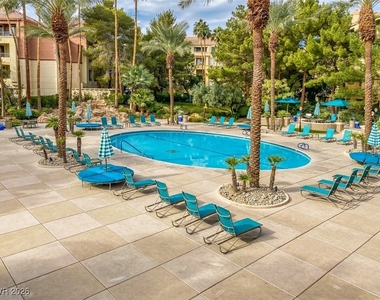 260 E Flamingo Road - Photo Thumbnail 5