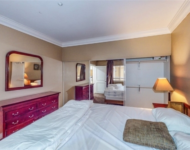 260 E Flamingo Road - Photo Thumbnail 15