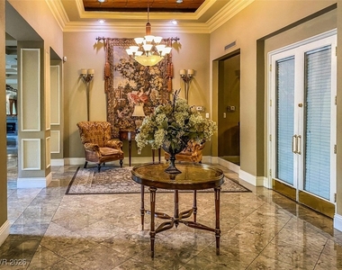 260 E Flamingo Road - Photo Thumbnail 8